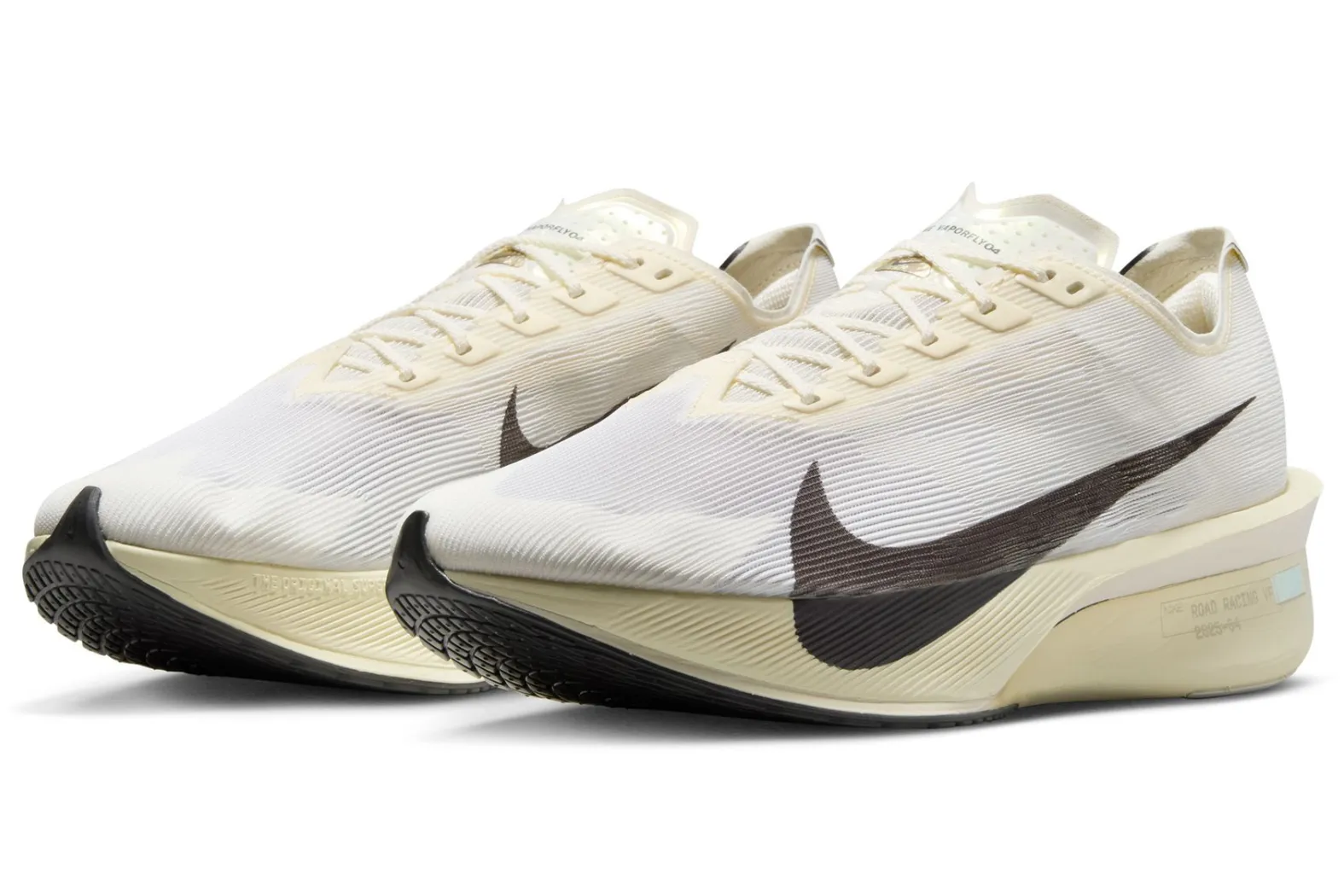 激安！早い者勝ち！最新のNIKE VAPORFLY4 26.5センチ 激安！早い者勝ち！最新のNIKE VAPORFLY4 26.5センチ - メルカリ